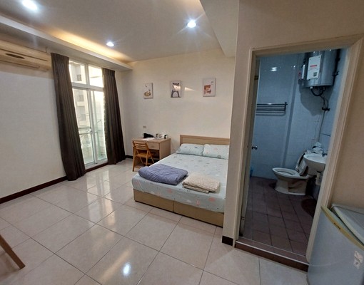 近南科!長短租市中心旁獨洗陽台套房出租 - Image 4