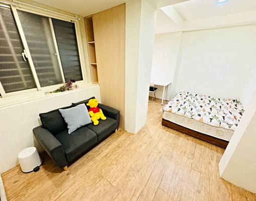 信義安和/通化商圈,靜巷/採光大套房,獨洗/陽台/垃圾代收 - Image 1