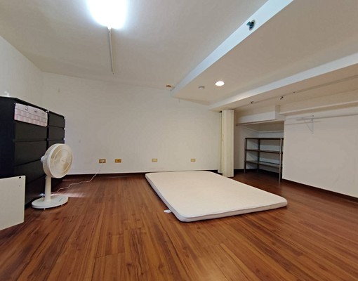 可租補🏠高雄車站|樓中樓採光陽台套房 - Image 4