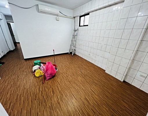 電梯優質三房-格局方正屋況優-台水電計價 - Image 2