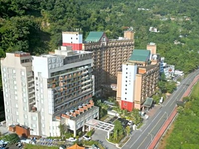 觀山景放鬆度假養身🌈大陽台溫泉健康套房