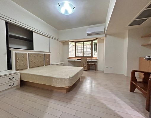 鳳新高中商圈超大三房平面車位含管可租補可設籍 - Image 5