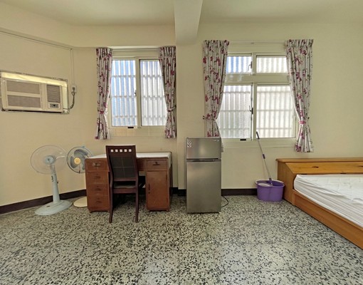 東山文心口本棟鄰居僅2人🔥台電獨洗曬🉑️雙租補戶籍機車位 - Image 5