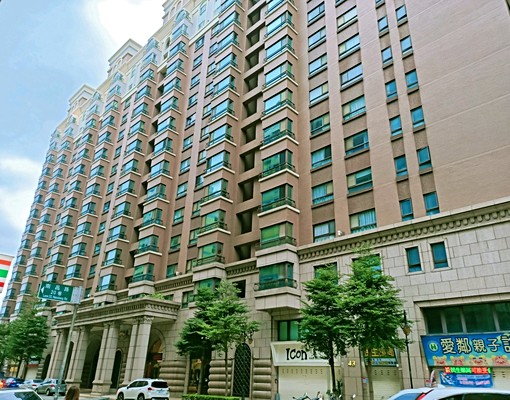 桃園機場南崁台茂光明國小一手屋未入住電梯景觀大三房另有車位 - Image 1