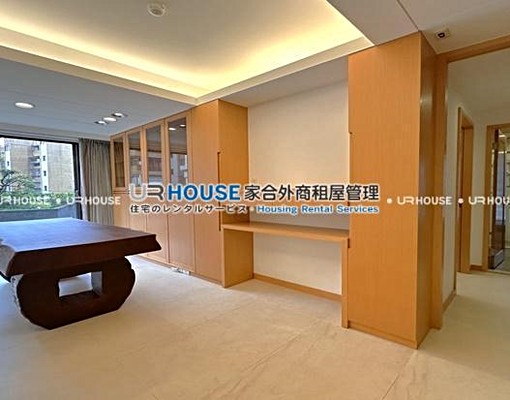 MRT港墘.國美知名建案.露臺戶3+1.公設建全 - Image 5