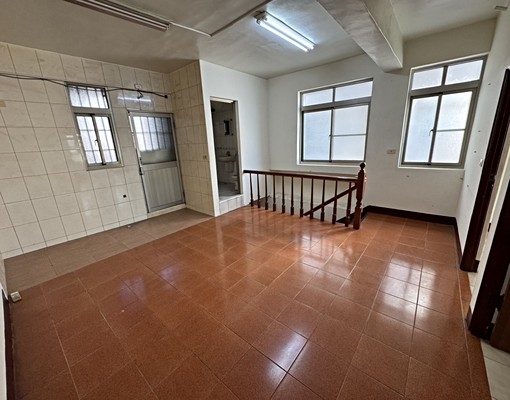 C3凱旋二聖輕軌站1+2樓出租店面 - Image 10