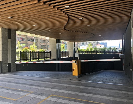 💖安芯💯坡道平面ETAG新社區柱子少窗明几淨含管理300 - Image 1