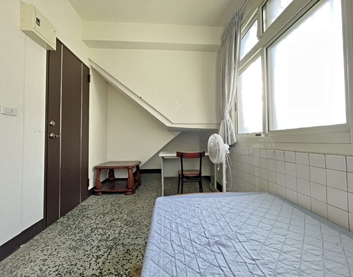 東山文心口本棟鄰居僅2人🔥台電獨洗曬🉑️雙租補戶籍機車位 - Image 4