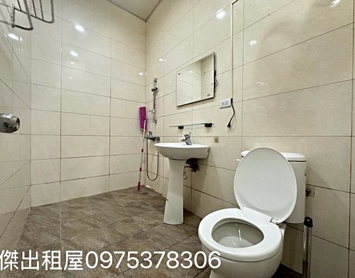 傑出租屋/藝文稀有低樓層,獨洗對外窗,可寵! - Image 4