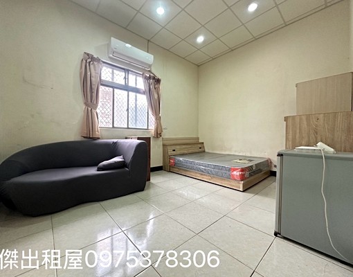 傑出租屋/藝文稀有低樓層,獨洗對外窗,可寵! - Image 1