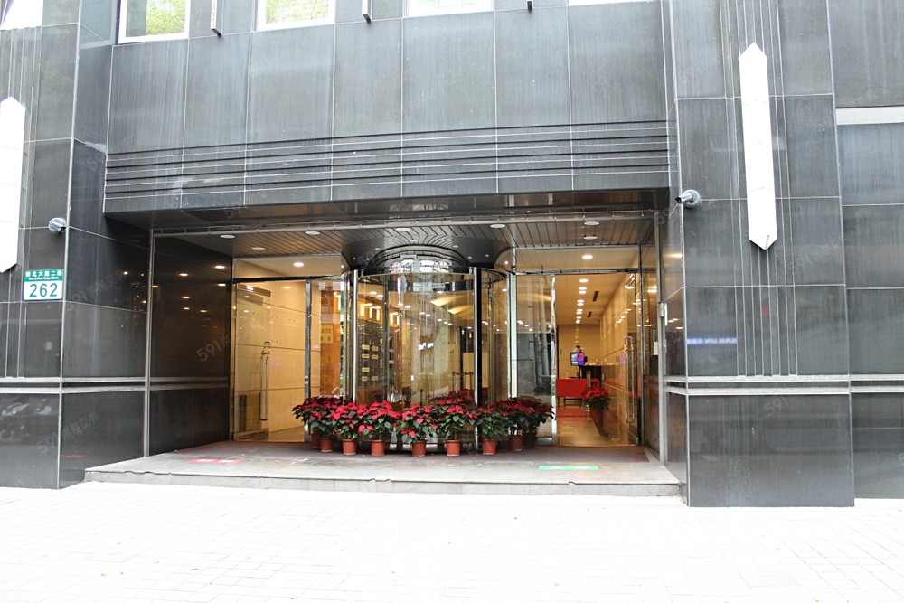 大樓出入大廳