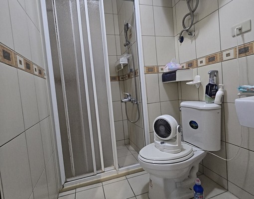 [巨城套房電梯套房]全新粉刷乾濕分離浴室優質套房台電計價 - Image 3