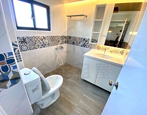 彰化車站全新完工室內機車位正二房一廳有廚房 - Image 6