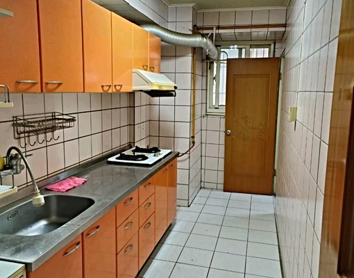 大同學區3房全配 - Image 5