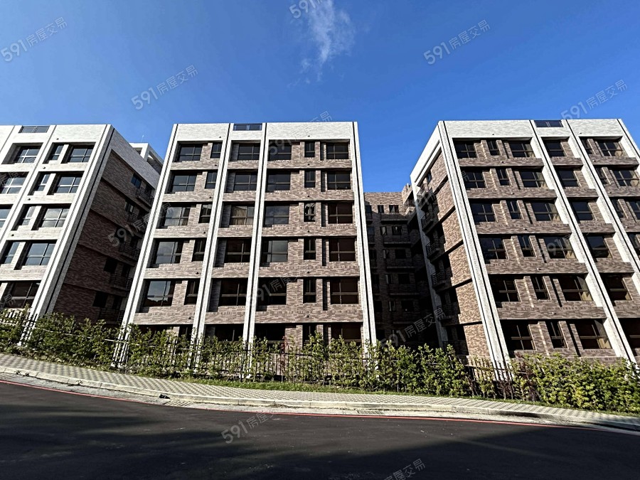 雲天青境實景圖