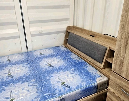 防震獨立套房，全新家具，含1個車位 - Image 5