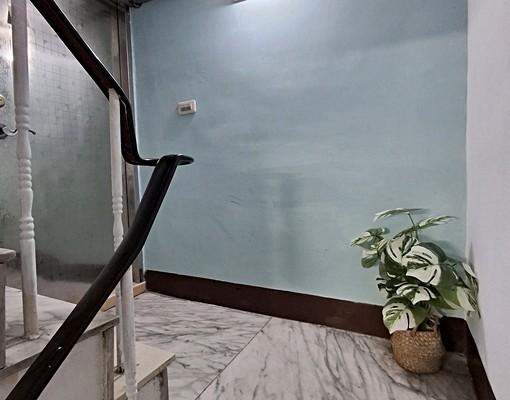 近四維路.透天3樓夾層小套房適1人住 - Image 9