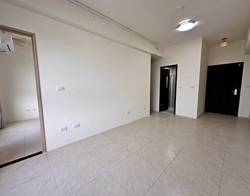 觀音正市區【出租】全新兩房車《可租補、小型寵物》需求家具可談 - Image 3