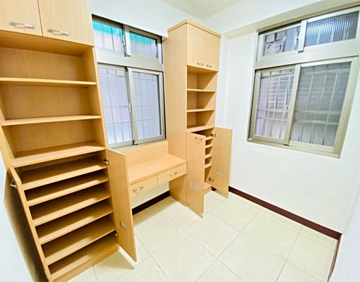 北區台中科大#透天整棟#中國醫有車庫燒香寵物 - Image 6