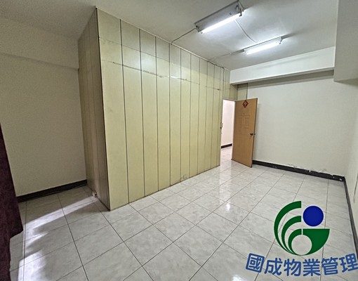 國成租屋-永康優選透天樓店 - Image 12