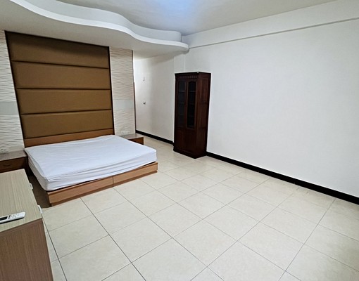 益民商圈透天🔥可員工宿舍@租補戶籍@附車庫@簡易傢俱 - Image 5