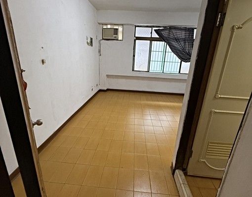 整棟透天4樓。近小港國小國中、港和國小 - Image 5