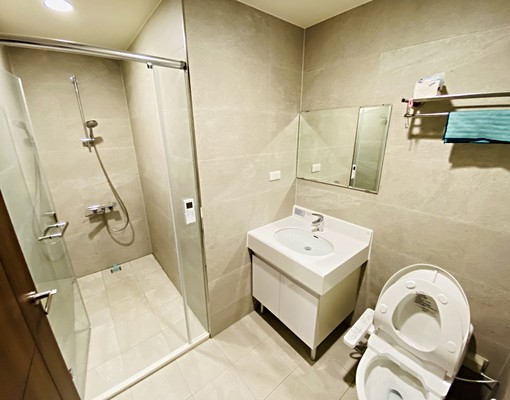 近烏日嶺東★無限視野戶全配三房平車★輕屋齡★可戶籍租補採光好 - Image 6