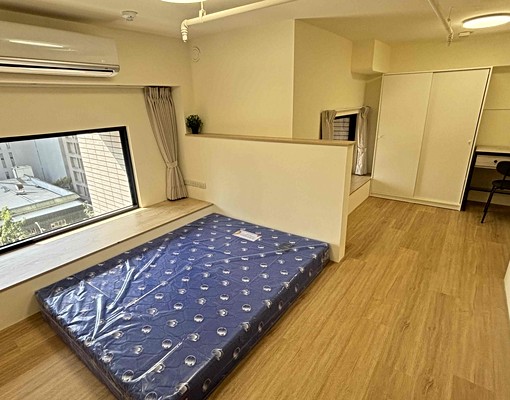 ♥超大坪數♥正三房♥車位♥機車位♥採光通風♥安靜 - Image 1