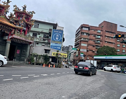 獨家-瑞芳正市中心-地政旁-完美建地-方正地形