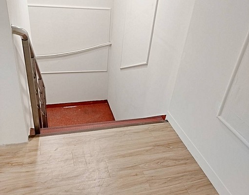 東區南紡商圈黃金地段可個人工作室~誠可議 - Image 3