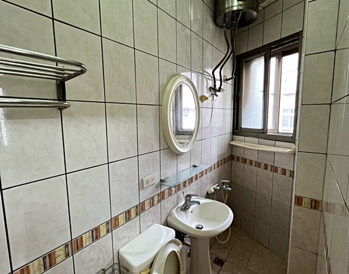 實PO竹科金山街台電可租補採光通風佳分離式冷氣省錢廁所窗電梯 - Image 4