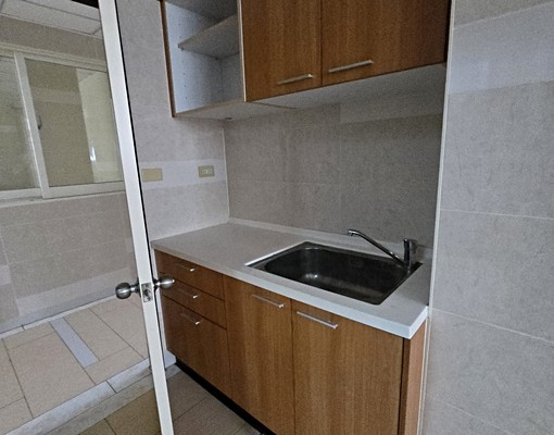 9間36床，湖口工業區，公司員工宿舍，房間明亮整潔交通方便 - Image 3