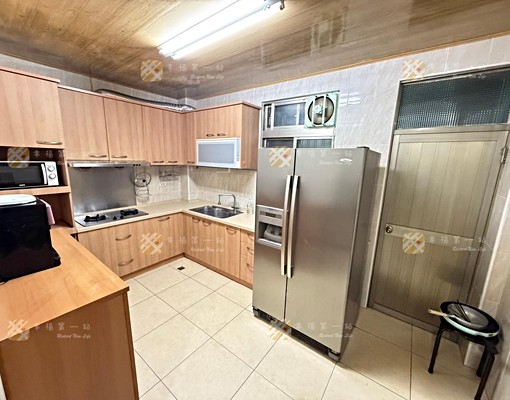 HOT🔥一中超大別墅💫3＋3尬車庫💫可租補戶籍💫可寵 - Image 3