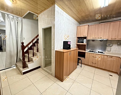 HOT🔥一中超大別墅💫3＋3尬車庫💫可租補戶籍💫可寵 - Image 12