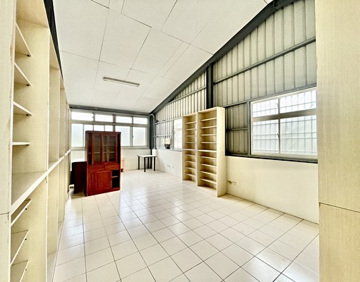 HOT🔥一中超大別墅💫3＋3尬車庫💫可租補戶籍💫可寵 - Image 13