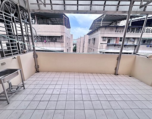 大里美房✨可租屋補助✨採光美房✨衛浴開窗✨飲水機 - Image 5