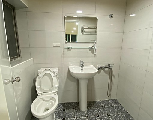 轉運站旁/大坪數/全新裝修 - Image 3