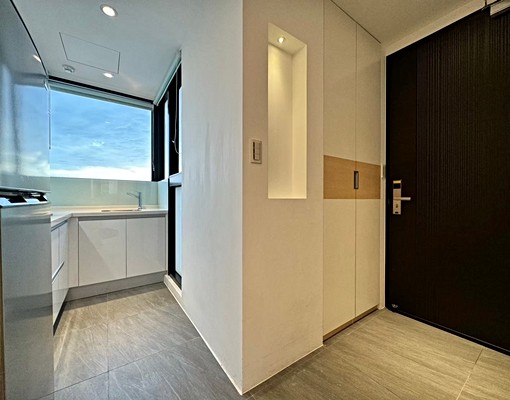 青埔地王#步行高鐵4分#全聯/影城皆在正對面#報稅可談 - Image 5