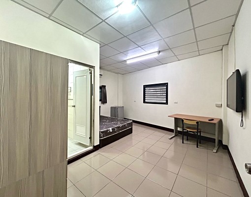 可租補.近後站.正心中學.豐泰.限女生. - Image 3