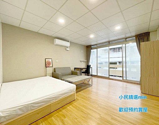 勤美可寵★時尚精美裝潢★大空間大陽台木地板 - Image 2