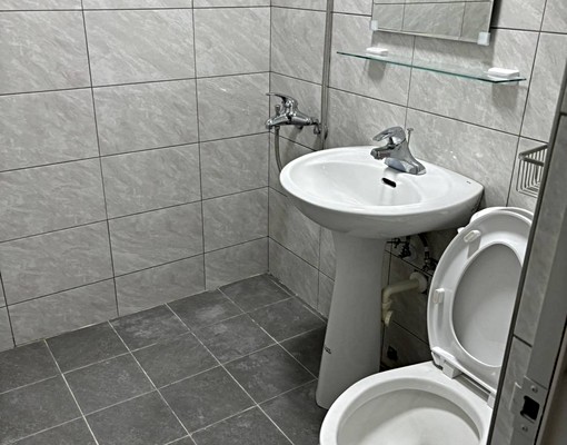 出租近新營長勝營區公寓1樓-京豐 - Image 7