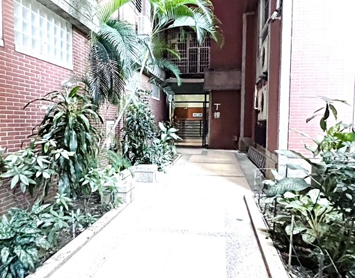 北屯文心路近捷運生活機能優視野佳 - Image 4