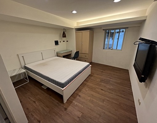 國賓戲院旁電梯5樓優質美套房採光裝潢佳~ - Image 1