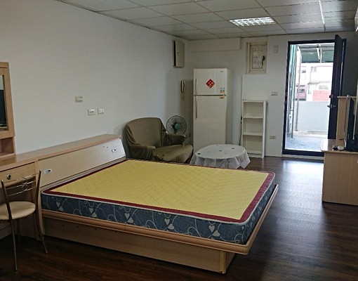 實踐路93巷大套房近府中站限女性 - Image 2