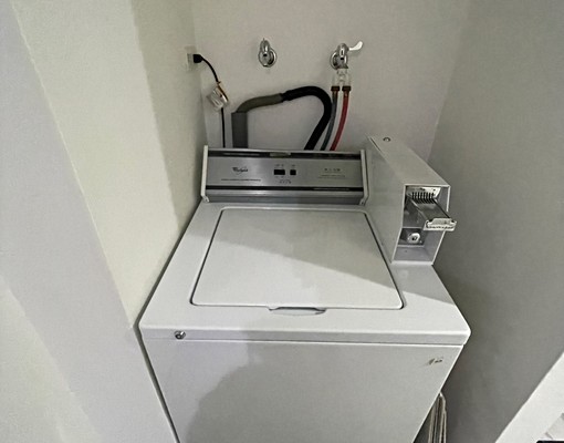 全新裝潢電梯大套房有陽台 - Image 3