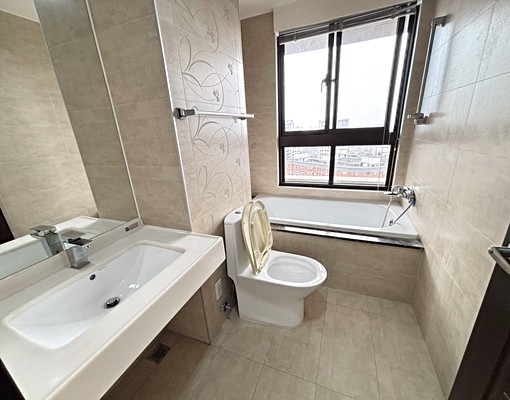 可租補✭南區愛買中山醫➠親家M3高樓層美三房+平車✭超美夜景 - Image 8