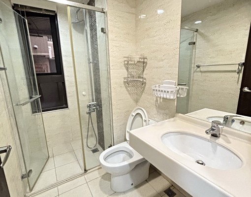 可租補✭南區愛買中山醫➠親家M3高樓層美三房+平車✭超美夜景 - Image 13