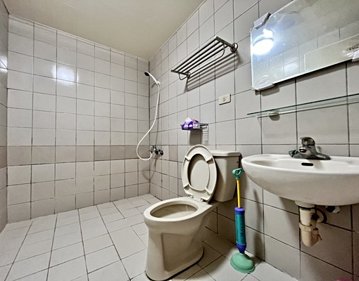 社宅🏠宏光漢民商圈雙陽台3房近小港機場愛窩 - Image 9