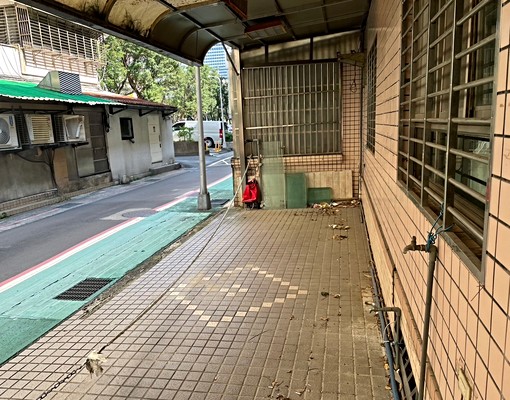 🍎國館壹樓優地段租賃0953-493686 - Image 1