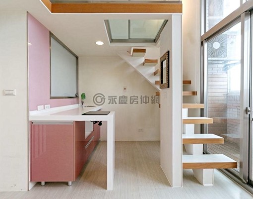 自租-板橋挑高美景22樓中樓優質生活機能-站前凱悅 - Image 1